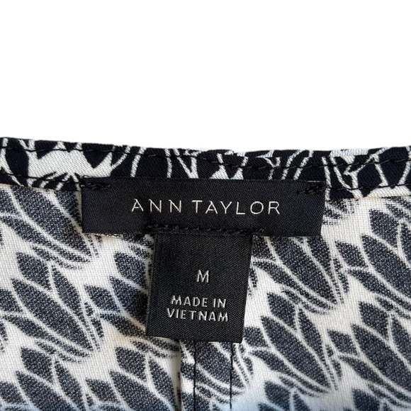 Ann Taylor Boatneck Black & White Floral Print Blouse - Picture 5 of 11